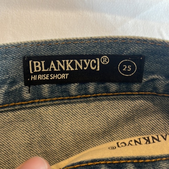 $90 Blank NYC Size 25 Distressed High Waist Jean Denim Shorts - Picture 3 of 12